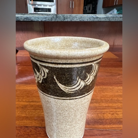 Vintage Midcentury Modern Vase - Picture 4 of 10
